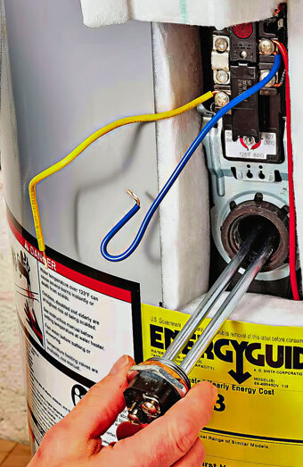 https://girrawheenhotwater.com.au/uploads/2025/06/hot-water-servicing-11836.jpg