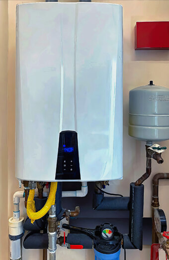 https://girrawheenhotwater.com.au/uploads/2025/06/thermostatic-water-systems-75675.jpg